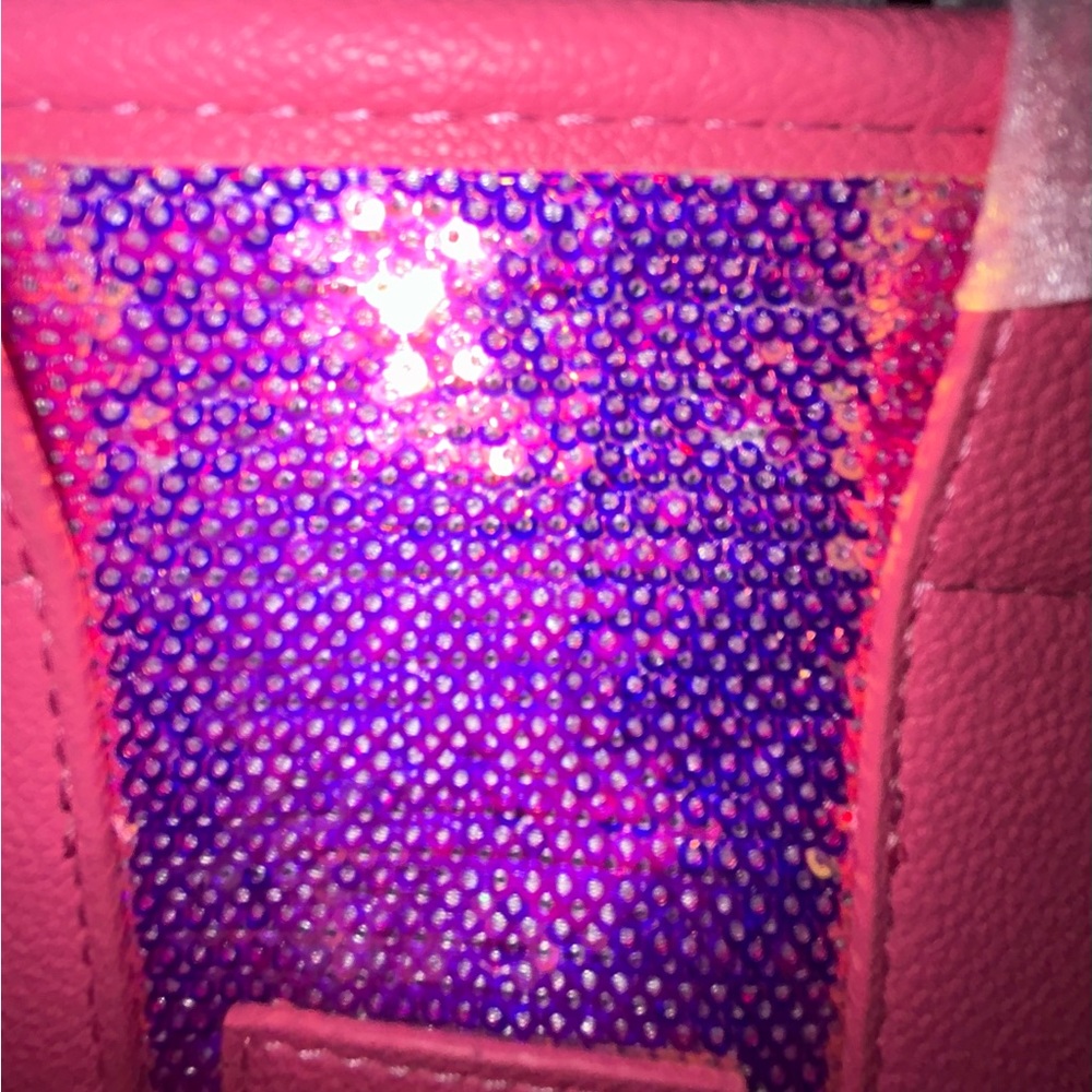 Cute small pink glitter sequin tote bag. - Picture 4 of 7